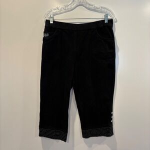 Quaker Factory DreamJeannes Black Rhinestone Capri Pants Womens Size Medium